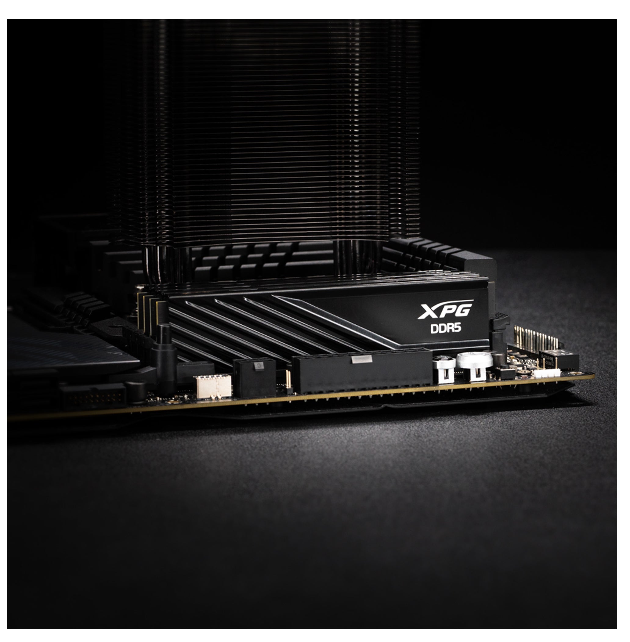 Memoria Xpg Lancer Blade Udimm Ddr5 16Gb Pc5-44800 5600Mhz Cl46 1.1V Con Disipador Negro Pc Gammer/Alto Rendimiento (Ax5U5600C4616G-Slabbk)