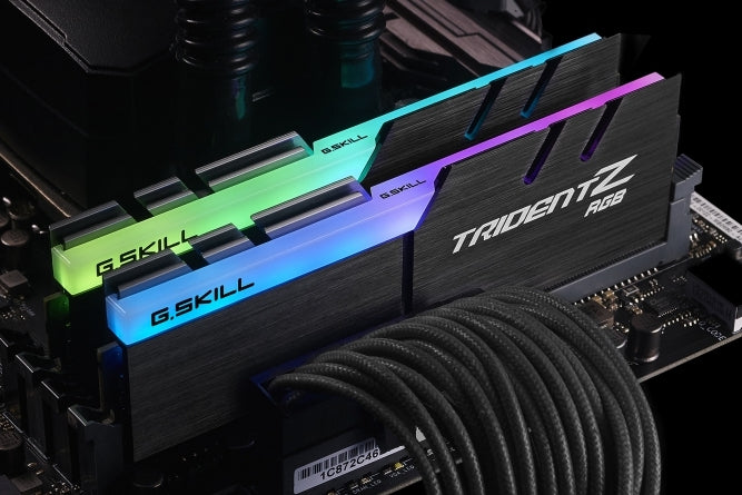 Mem Ram Gskill Tridentz Rgb Ddr4 3600Mhz 16Gb 2X8 F4-3600C18D-16Gtzrx