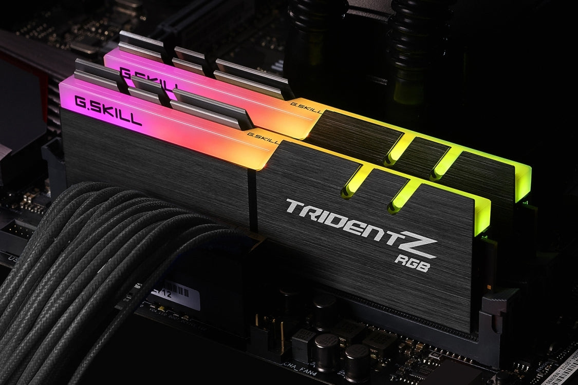 Mem Ram Gskill Trident Z Rgb Ddr4 4133Mhz 16Gb 2X8 F4-4133C19D-16Gtzr