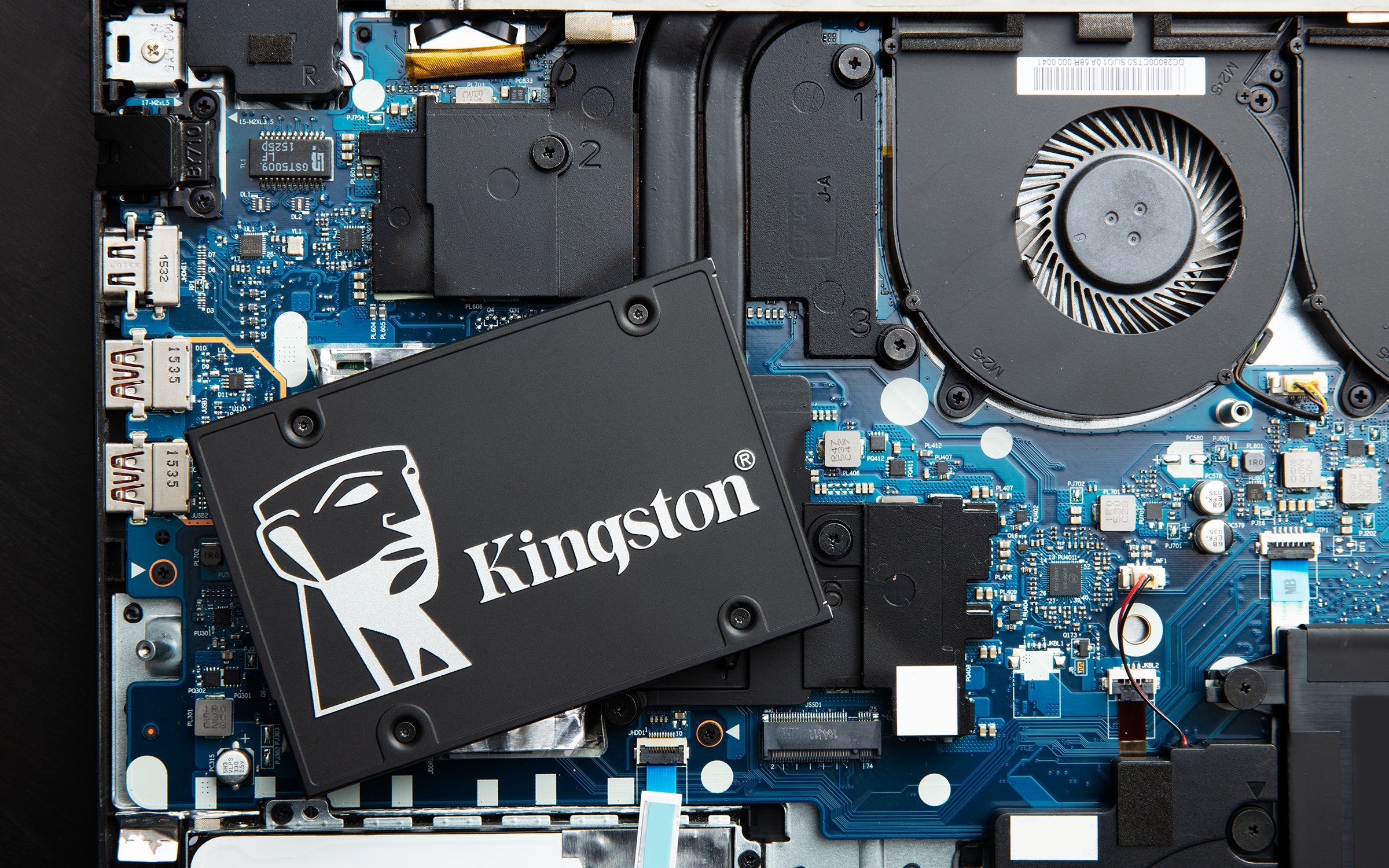 Unidad Ssd Kingston Skc600 512Gb Sata 3 2.5" Bundle (Skc600B/512G)
