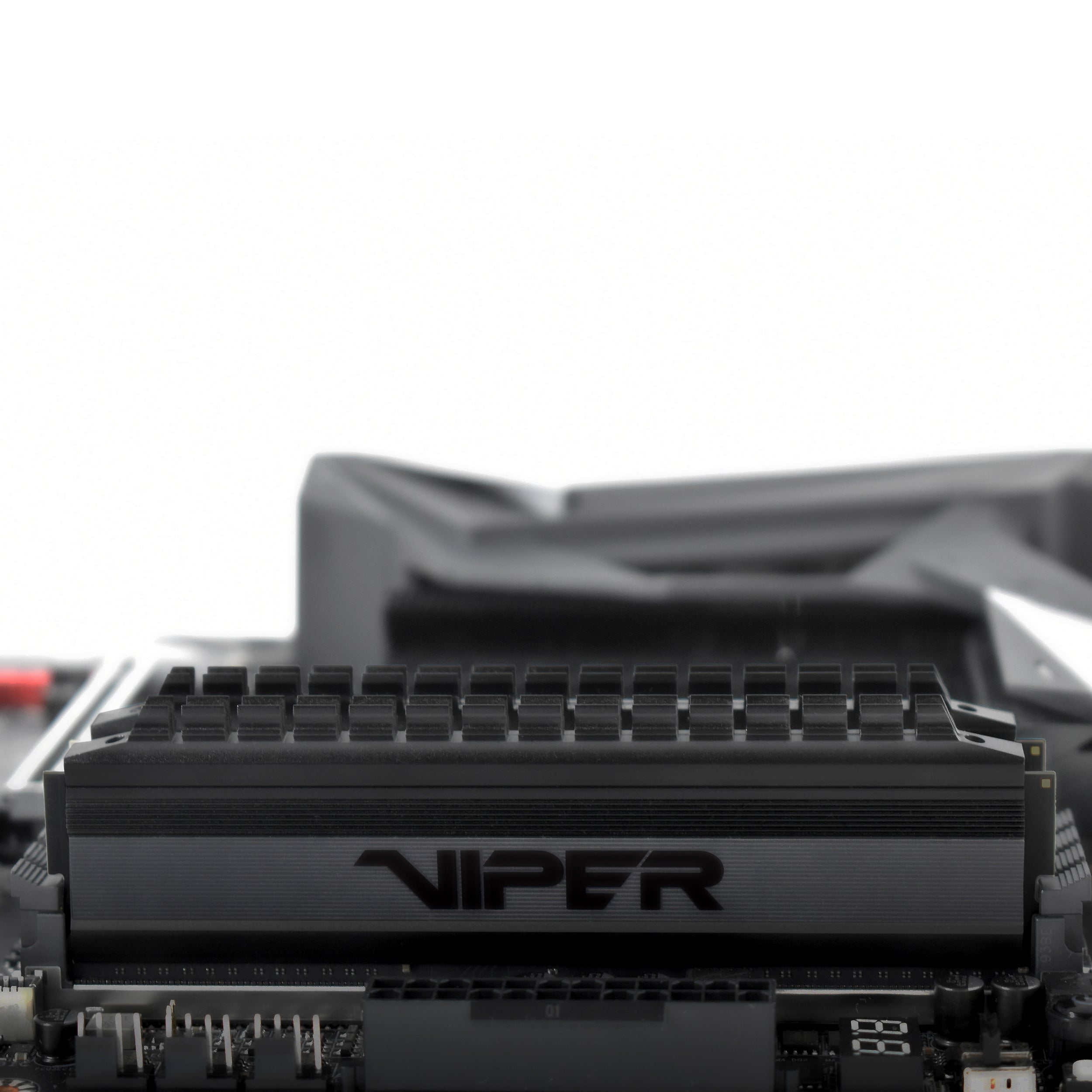 Mem Ddr4 Patriot Viper Blackout 16Gb(2X8Gb)4000Mhz Udm (Pvb416G400C9K)